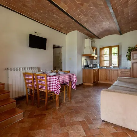 Agriturismo San Carlo Farm stay Pomarance