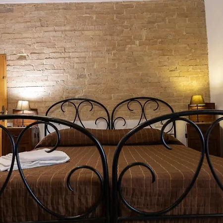 Agriturismo San Carlo Farm stay Pomarance