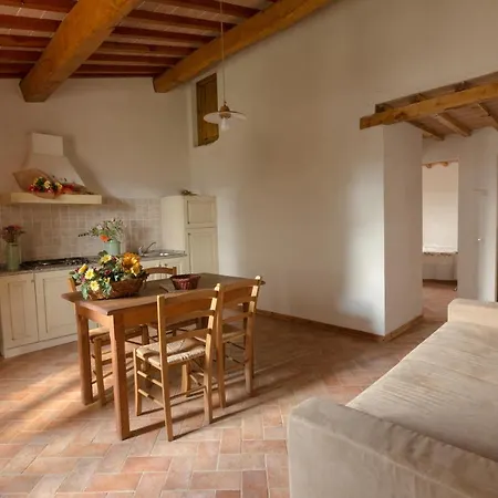 Agriturismo San Carlo Farm stay Pomarance