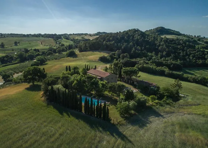 San Carlo Séjour à la ferme Pomarance